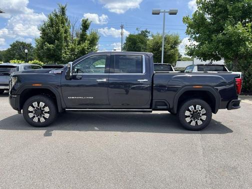 2025 GMC Sierra 2500 Denali