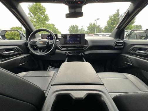 2025 Chevrolet Silverado EV WT