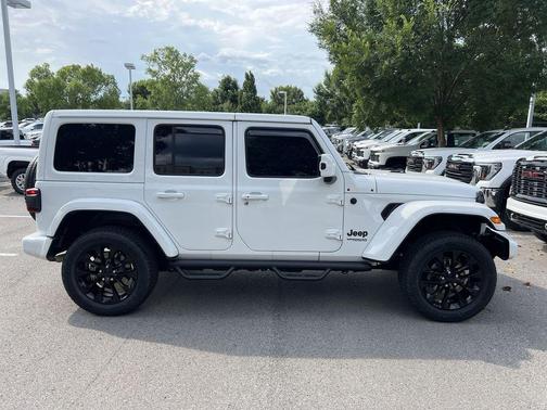 2021 Jeep Wrangler Unlimited Sahara Altitude
