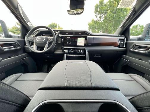 2025 GMC Sierra 2500 Denali
