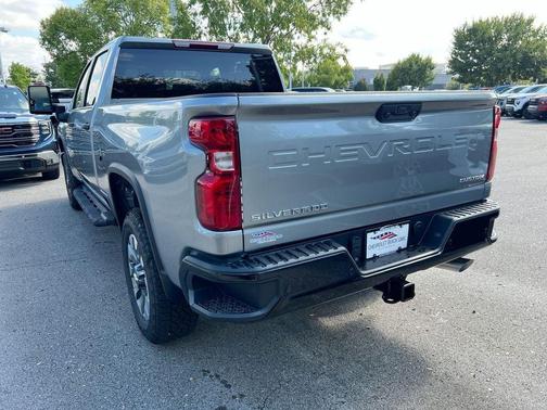 2026 Chevrolet Silverado 2500 Custom