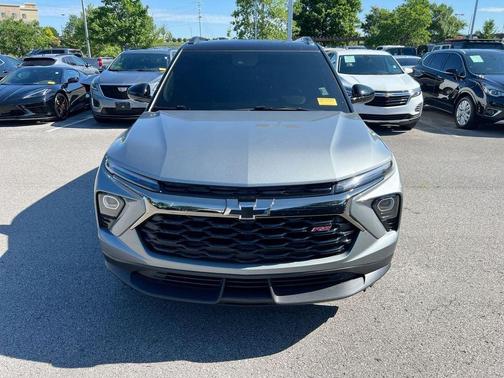 Sterling Gray Metallic 2026 Chevrolet Trailblazer RS