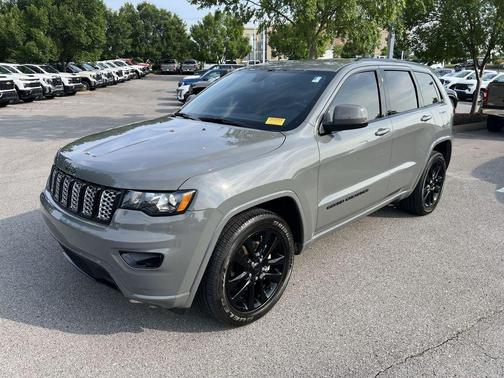 2020 Jeep Grand Cherokee Altitude