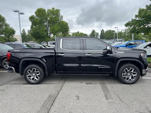 2022 GMC Sierra 1500 SLT