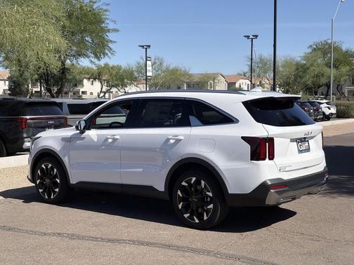 White Pearl 2026 Kia Sorento EX