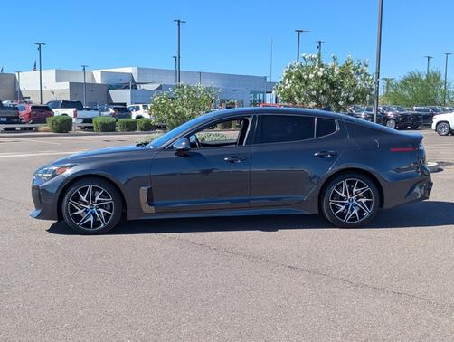 2022 Kia Stinger GT-Line