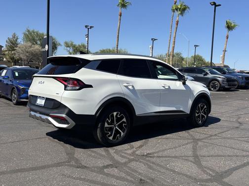 Snow White Pearl 2023 Kia Sportage Hybrid EX