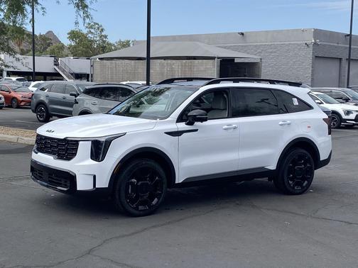Glacial White Pearl 2026 Kia Sorento SX