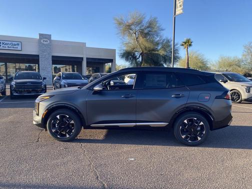 Shadow Matte Gray 2026 Kia Sportage Hybrid SX-Prestige