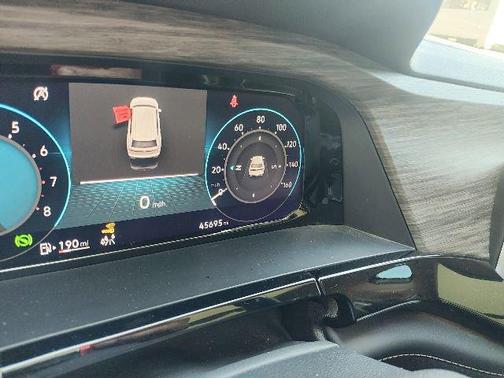 Platinum Gray Metallic 2024 Volkswagen Atlas 2.0T SEL Premium R-Line 4MOTION