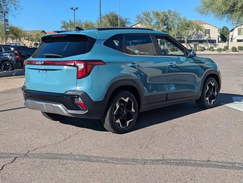 2025 Kia Seltos EX