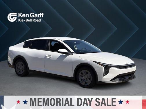 Snow White Pearl 2026 Kia K4 LX