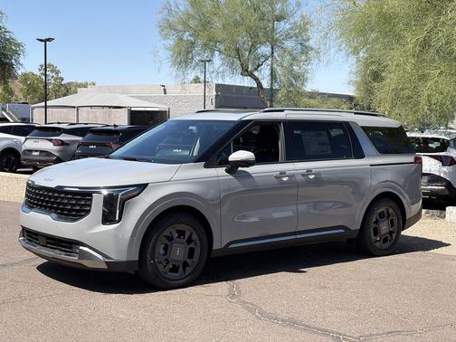 Ceramic Silver 2026 Kia Carnival SX