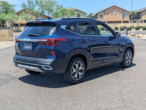 2022 Kia Seltos EX