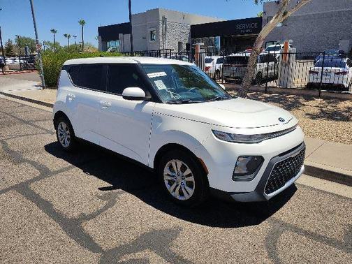 Snow White Pearl 2021 Kia Soul LX