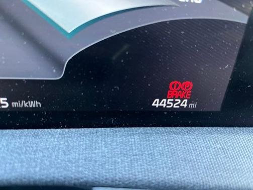 Glacier 2022 Kia EV6 Wind