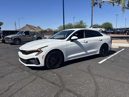 Snow White Pearl 2026 Kia K5 LXS FWD