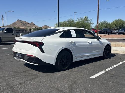 Snow White Pearl 2026 Kia K5 LXS