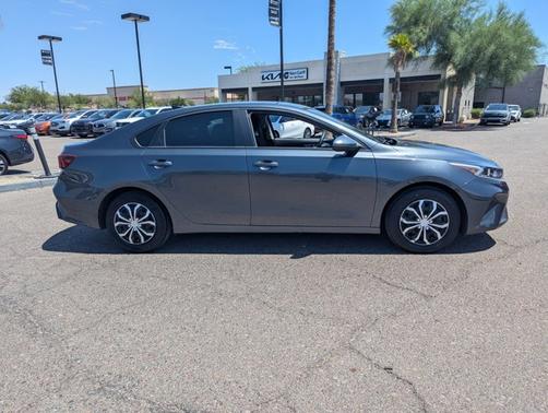 2023 Kia Forte LX
