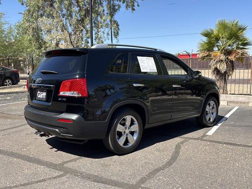 Ebony Black 2013 Kia Sorento EX