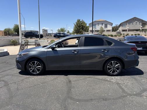 Gravity Gray 2022 Kia Forte LXS