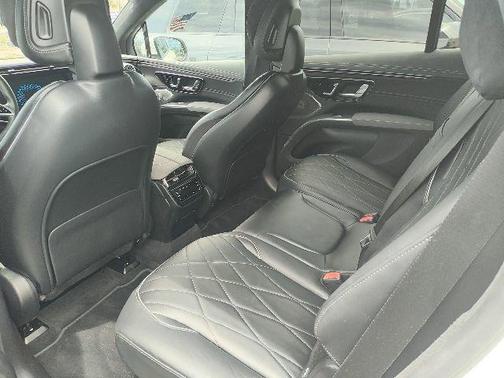 White 2023 Mercedes-Benz EQS 580 4MATIC