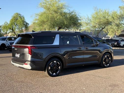 Panthera Metal 2026 Kia Carnival EX