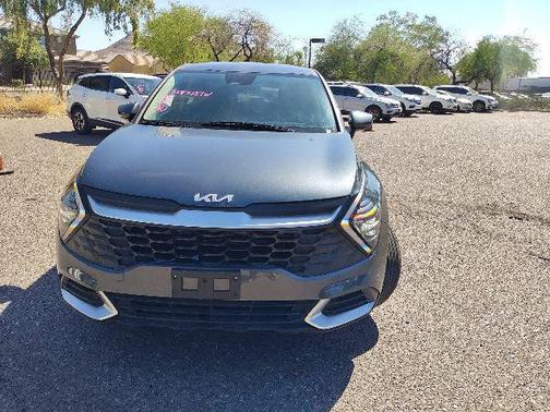 Gravity Gray 2025 Kia Sportage LX