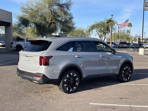 Wolf Gray 2026 Kia Sorento EX