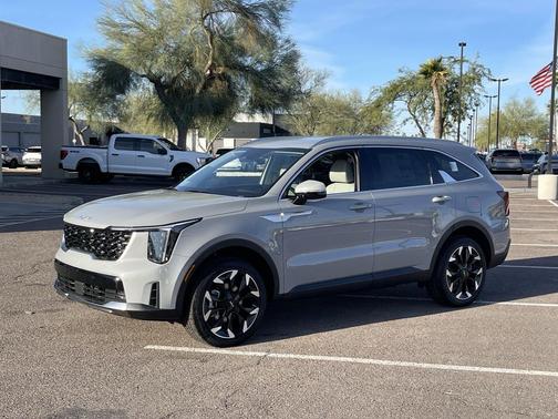 Wolf Gray 2026 Kia Sorento EX