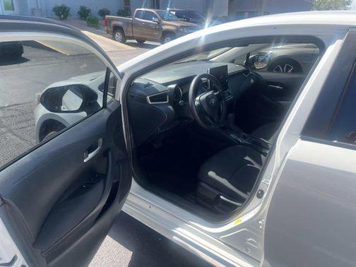 Blizzard Pearl 2021 Toyota Corolla LE