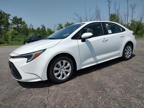 2025 Toyota Corolla Hybrid LE