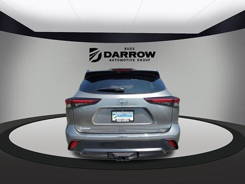 2025 Toyota Highlander XLE