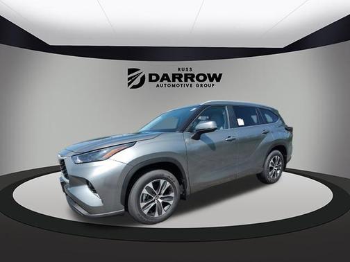 2025 Toyota Highlander XLE