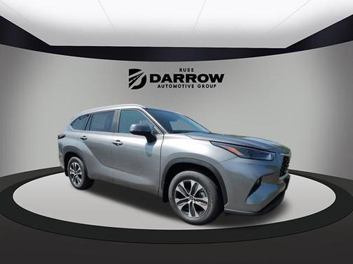 2025 Toyota Highlander XLE