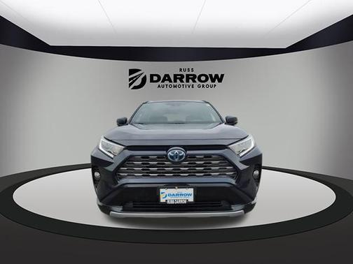 2020 Toyota RAV4 Hybrid SE