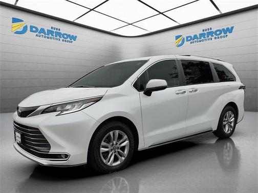 2022 Toyota Sienna Limited 7-Passenger