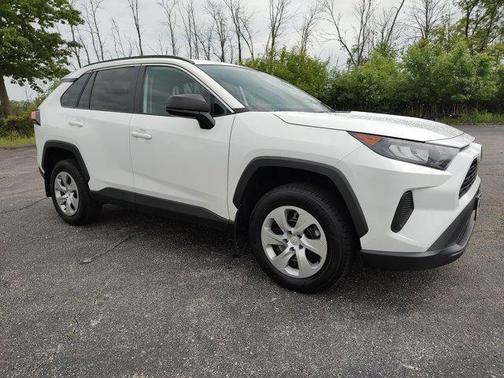 2020 Toyota RAV4 LE