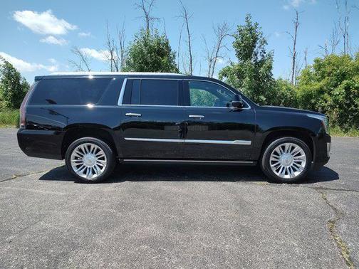 2017 Cadillac Escalade ESV Platinum
