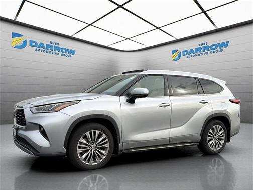 2024 Toyota Highlander Hybrid Platinum