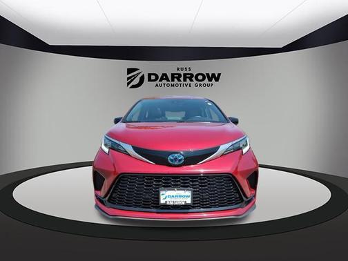 2021 Toyota Sienna XSE 7 Passenger