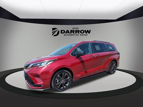 2021 Toyota Sienna XSE 7 Passenger