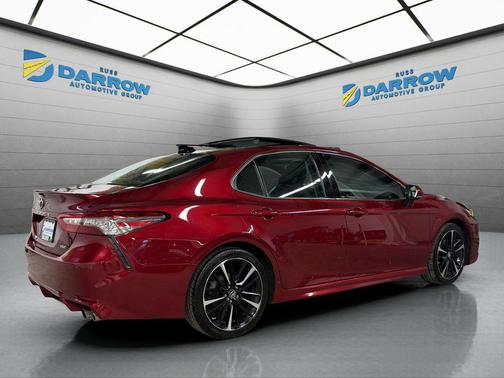 Pearl 2018 Toyota Camry XSE