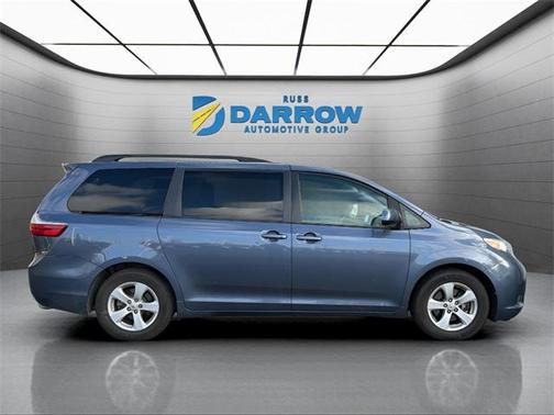 2016 Toyota Sienna LE
