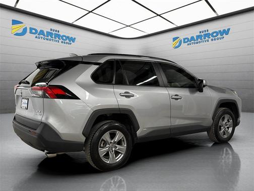 2022 Toyota RAV4 Hybrid XLE