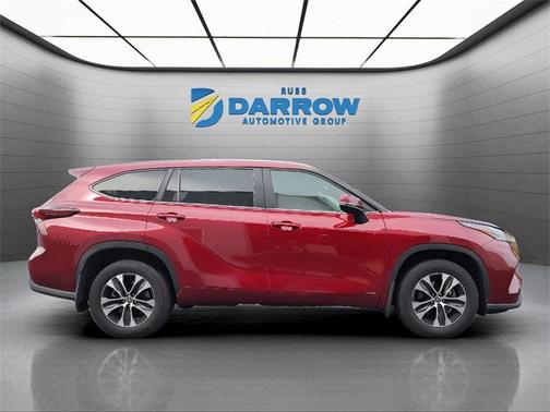 2025 Toyota Highlander Hybrid XLE