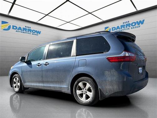 2017 Toyota Sienna LE