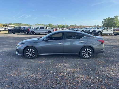 Gun Metallic 2024 Nissan Altima 2.5 SV