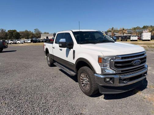 Oxford White 2022 Ford F-350 Lariat Super Duty