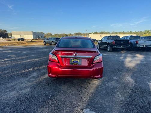 2024 Mitsubishi Mirage G4 ES